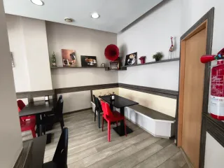 TRASPASO DE CAFETERÍA PANADERÍA