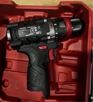 Taladro con  Percutor Parkside 12V performance