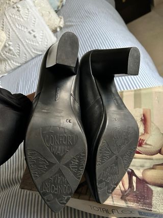 Botín Tacón Negro Desireé Total Flex