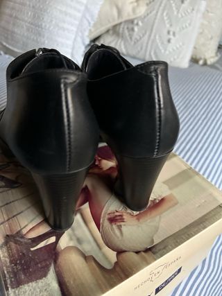 Botín Tacón Negro Desireé Total Flex