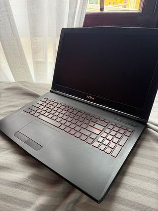 MSI Gaming i5-7300HQ GTX 1060 SSD NVMe + 1TB HDD -