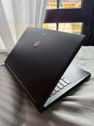 MSI Gaming i5-7300HQ GTX 1060 SSD NVMe + 1TB HDD -