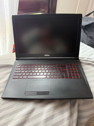 MSI Gaming i5-7300HQ GTX 1060 SSD NVMe + 1TB HDD -