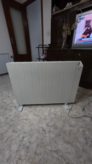 Calentador eléctrico blanco