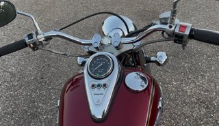 Kawasaki Vulcan 800 Custom Roja