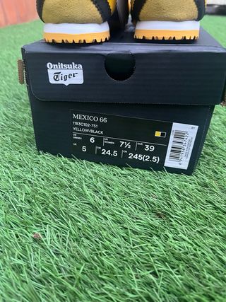 ASICS Onitsuka Tiger Amarillas Negras