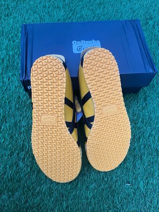 ASICS Onitsuka Tiger Amarillas Negras