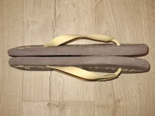 Zapatillas de verano marrones y beige / 44