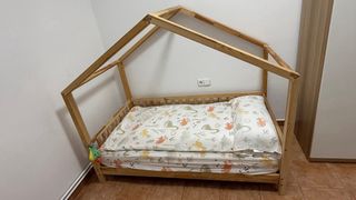 Cama casita de madera infantil