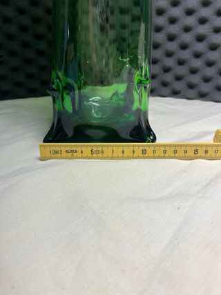 Jarrón de cristal verde