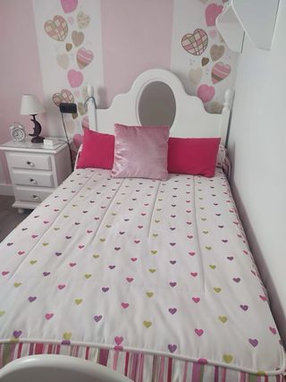 Cama juvenil blanca y color champan