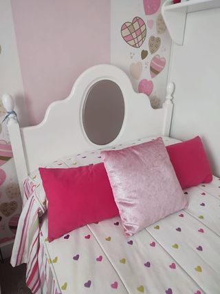 Cama juvenil blanca y color champan