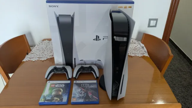 PlayStation 5 + 2 Juegos + Mando Extra