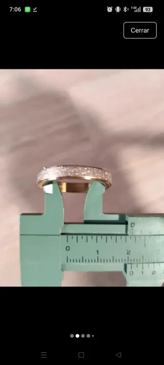 Anillo de acero plateado