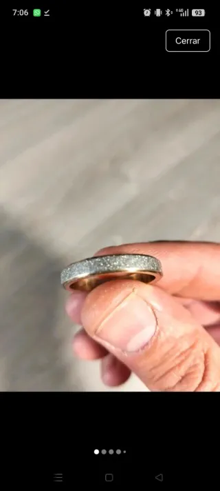 Anillo de acero plateado