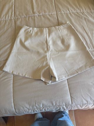 Falda pantalón beige talla M