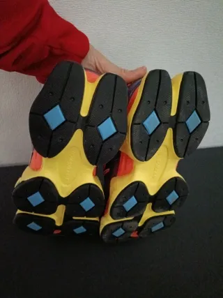 New Balance 9060 Scarpe da Ginnastica