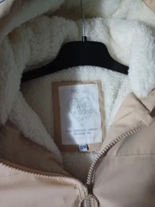 Chubasquero beige con borreguito T.13/14