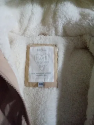 Chubasquero beige con borreguito T.13/14