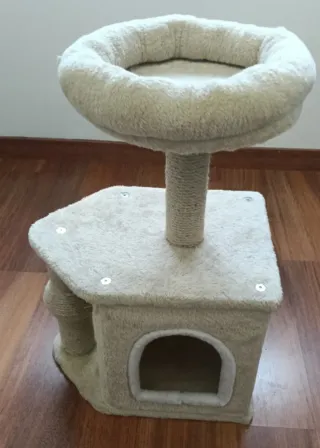 Rascador para gato con túnel y cama