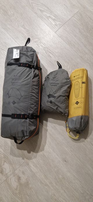 kit de camping // tent and mattress