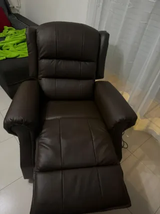 Butaca sofá de piel marrón