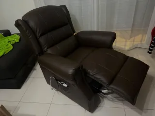 Butaca sofá de piel marrón