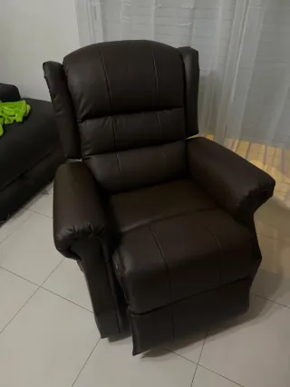 Butaca sofá de piel marrón