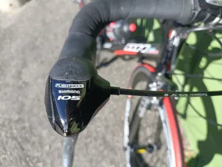 Bicicleta de carbono BH (no incluye ruedas Mavic)