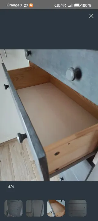 Cajonera de madera gris y blanca