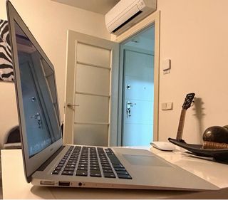 MacBook Air 13 Plata practicamente nuevo!!