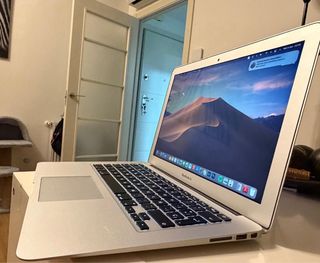 MacBook Air 13 Plata practicamente nuevo!!