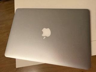MacBook Air 13 Plata practicamente nuevo!!