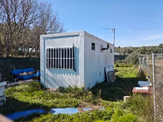 Terreno rustico con casetas