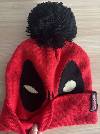 Gorro Deadpool Negro y Rojo