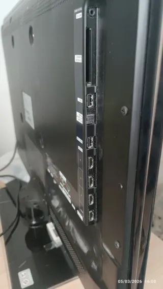 Samsung 32 TV "No Smart"