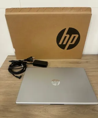 Portátil HP i7 1TB 32GB RAM Plata