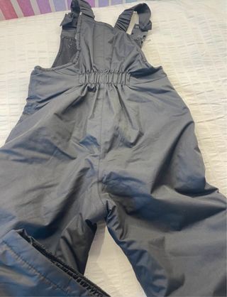 Chaqueta y peto ski niño T4-6. Impecables