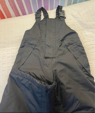 Chaqueta y peto ski niño T4-6. Impecables