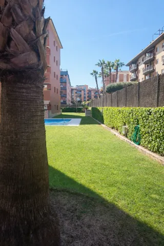 Vacaciones en Fenals con piscina