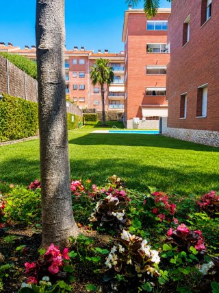 Vacaciones en Fenals con piscina