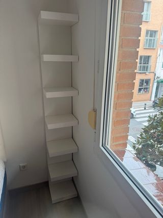 Estantería blanca de pared 1,90 x 30 x 30