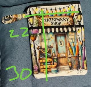 Funda artesanal con dibujo de Librería