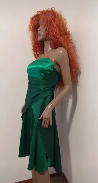 Vestito svasato verde senza spalline