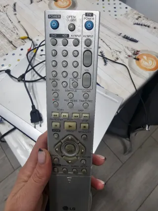 Grabador DVD LG RH177 con HDD y Mando