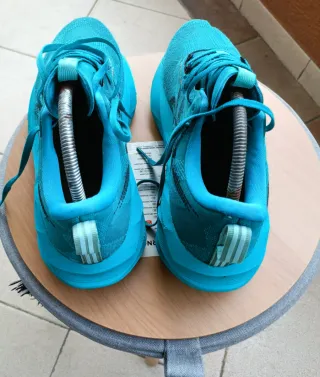 Asics Novablast 5 Talla 41.5