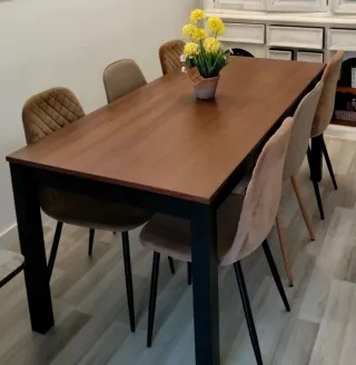 Mesa Extensible 170/220x80cm completamente nueva.