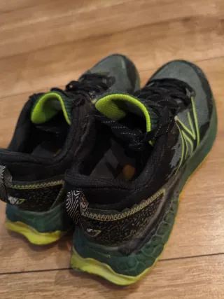 Zapatillas Trail New Balance Hierro Hombre