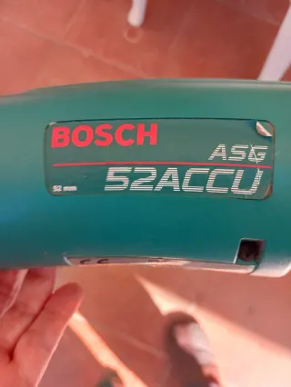 Motosierra Bosch 52ACCU 12V + Batería