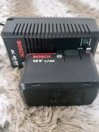 Motosierra Bosch 52ACCU 12V + Batería